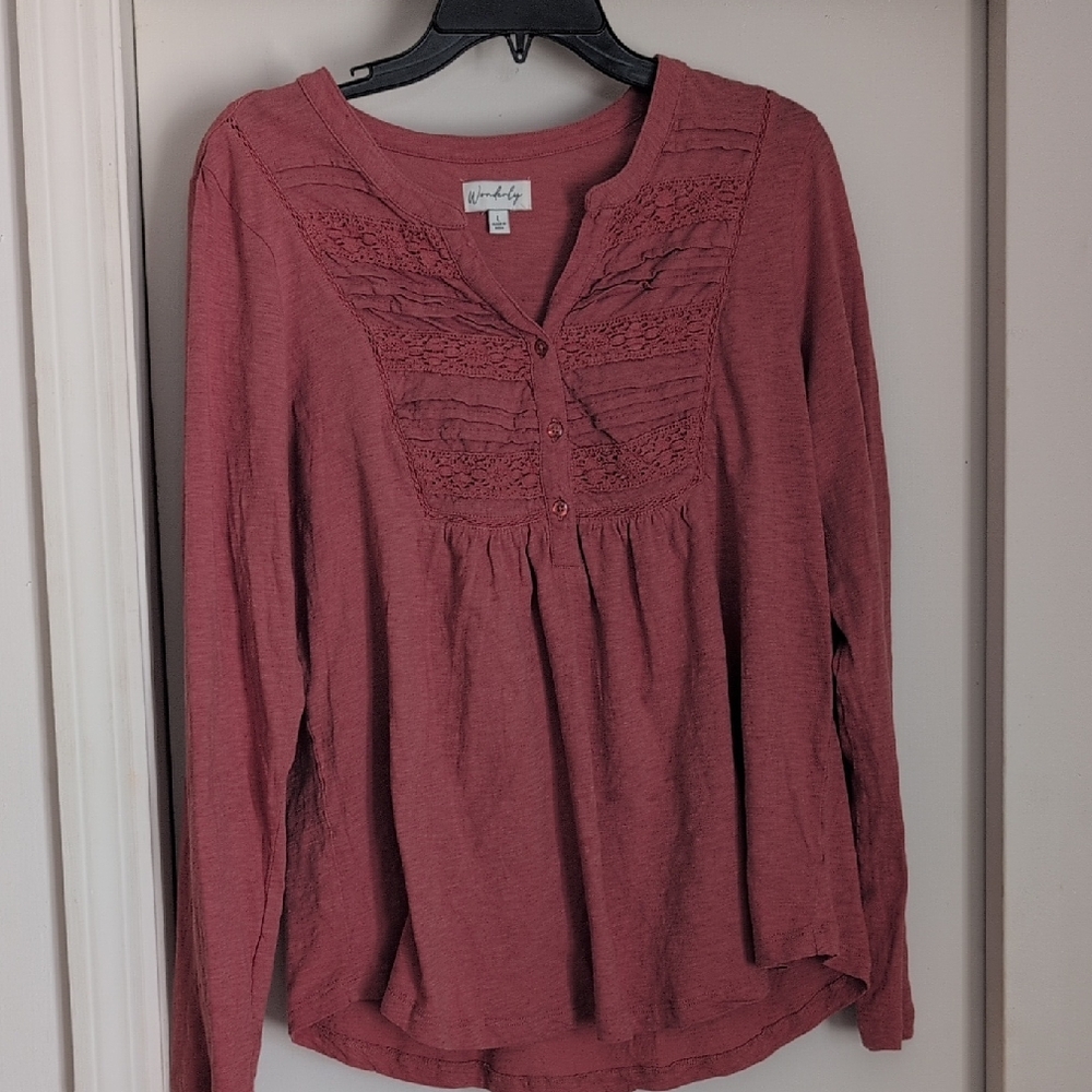 *Wonderly Mauve Long Sleeve Lace Detail Top Size Large